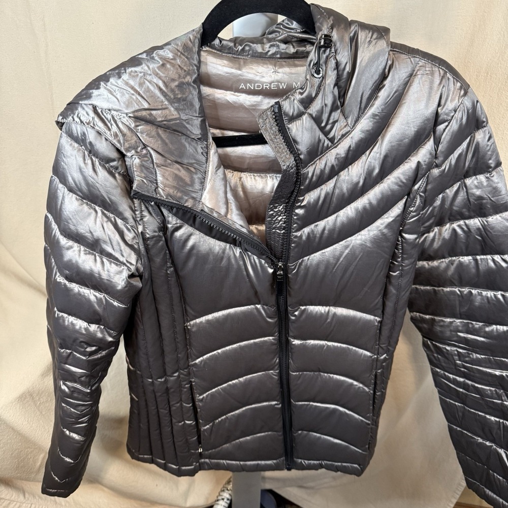 Andrew Marc Women's Packable Lightweight Down Hooded Jacket Large Sporty